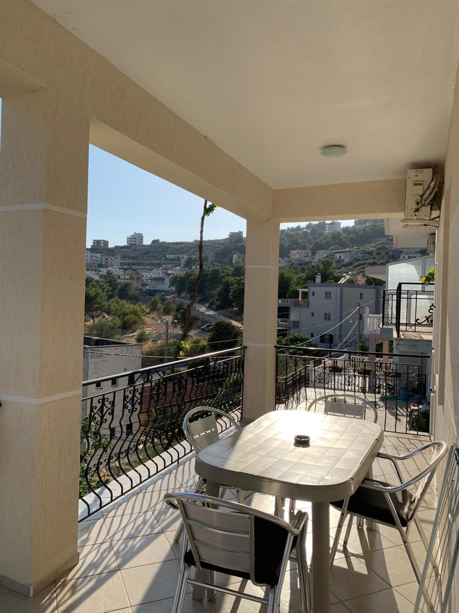 Ylli Cunaj Apartments Sarande Exterior photo